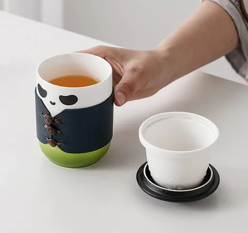 Vista 3 de Juego de té de viaje, bonita taza de té panda con bolsa portátil, tetera de cerámica china de gongfu de 13 onzas con 4 tazas de té de cerámica