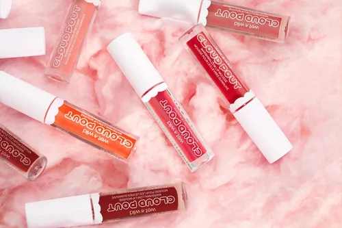 Vista 11 de wet n wild Crema de labios Cloud Pout con malvavisco, Pink Girl, You're Whipped Aceite de argán Vitamina E Sabor a malvavisco