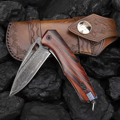 Vista 4 de Cuchillo plegable EDC multifuncional de acero de Damasco con clip de bolsillo autoensamblable, cierre de revestimiento, funda de cuero, cuchillo
