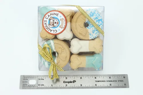 Vista 7 de Claudia's Canine Bakery - Caja de regalo de galletas gourmet para perros Blue Buddies