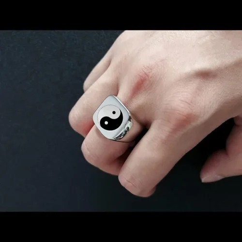 Vista 4 de Anillo de banda de Tai Chi Yin Yang de acero inoxidable Ba Gua Equilibrio Taoísmo Zen Spirit Talismán, Sello de religión, Banda gruesa