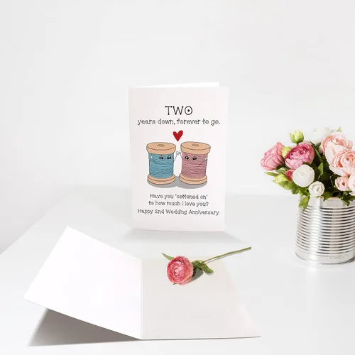 Vista 3 de Chenive Tarjeta de segundo aniversario para marido y esposa, tarjeta de aniversario de algodón para él y ella, tarjeta de juego de palabras de feliz