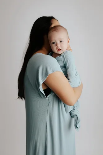 Vista 280 de Three Little Tots Vestido de corbata anudada para bebé recién nacido - Bebé
