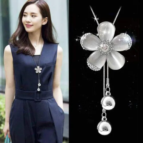 Vista 4 de TULIP LY Collar con colgante de cristal blanco para mujeres y niñas.
