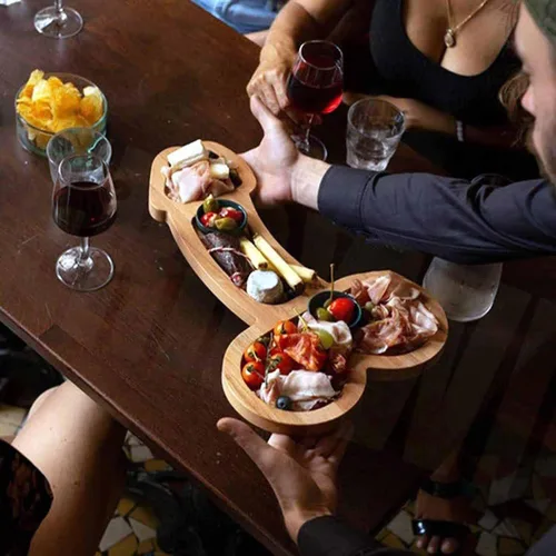 Vista 4 de Tablas de charcutería, tablero de aperitivos, tablas de embutidos únicas, tabla de quesos personalizada, divertidos cubiertos de cocina, vino