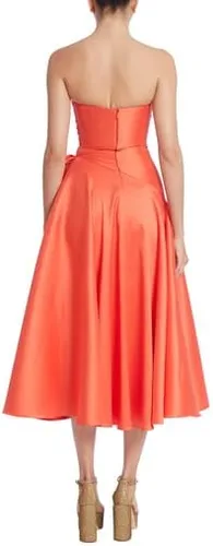 Vista 5 de Badgley Mischka El vestido sin tirantes fruncido perfecto