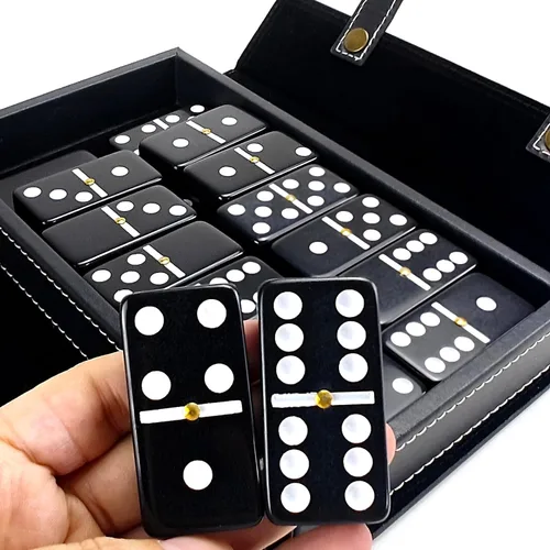 Vista 5 de Bucher&Rossini Juego de Dominó Doble 6 - Juego Clásico de Dominó Negro para Adultos y Niños, Idea de Regalo para Jugadores de Dominó o Noche