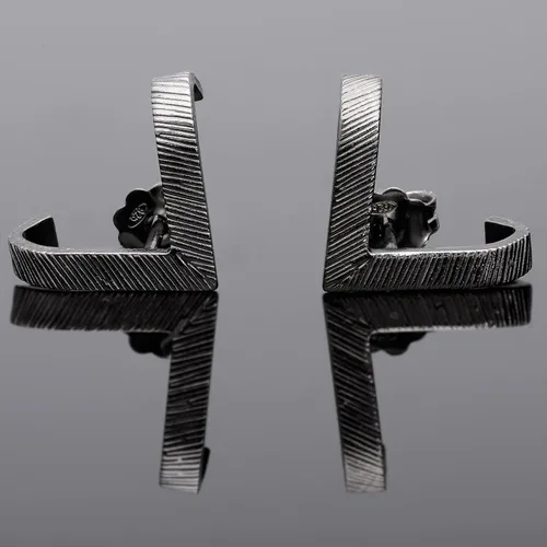 Vista 17 de Emmanuela - Aretes de aro texturizados en forma de V, plata de ley 925 chapada en oro, estilo minimalista, moderno, sexy, hipoalergénicos y sin