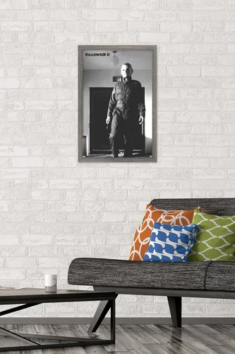 Vista 2 de Trends International Halloween II - Póster de pared de Michael Hallway, 14.72 x 22.37 pulgadas, versión enmarcada de madera de granero