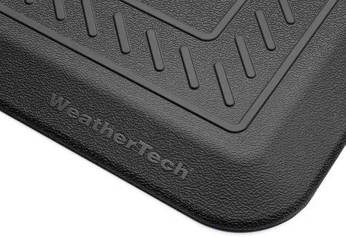 Vista 2 de WeatherTech ComfortMat, Alfombrilla Antifatiga de 61 por 91 Centímetros, Patrón Bordeado, Negro