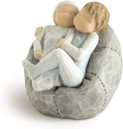 Vista 12 de Willow Tree Nurture, figura esculpida pintada a mano Hand-Painted Resin Figurine, Sculpted by Artist Susan Lordi, Celebrates Loving Family