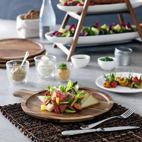 Vista 6 de Villeroy & Boch Artesano Original Antipasti Plato de madera de acacia, 11 pulgadas, Holz - Akazie, marrón