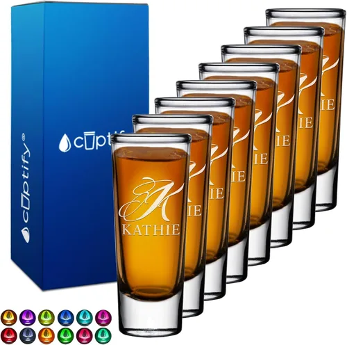 Vista 45 de Vaso de chupito personalizado con fondo negro personalizado de 2 oz, vasos de chupito cordiales con inicial y nombre en script dividido