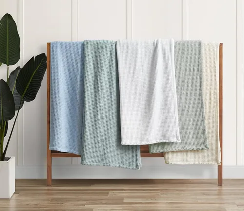 Vista 7 de Tommy Bahama Coast Blanket, Full/Queen, Aqua