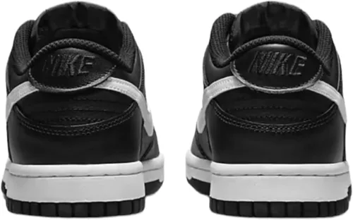 Vista 477 de Nike Kid's Dunk Low Sneaker