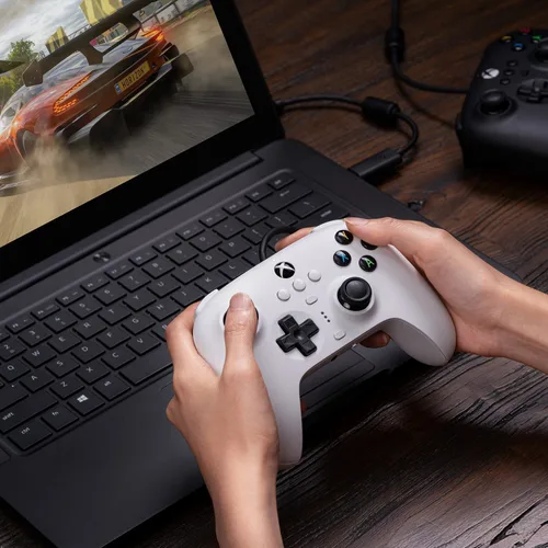 Vista 7 de 8Bitdo Ultimate Wired Controller for Xbox Series X, Xbox Series S, Xbox One, Windows 10 & Windows 11 - Officially Licensed (White)