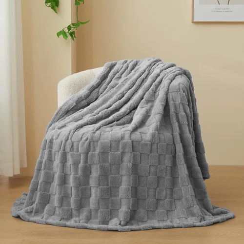 Vista 427 de NEWCOSPLAY Manta súper suave de franela sedosa de alta calidad con diseño de punto gofre 3D, ligera, para uso en todas las estaciones