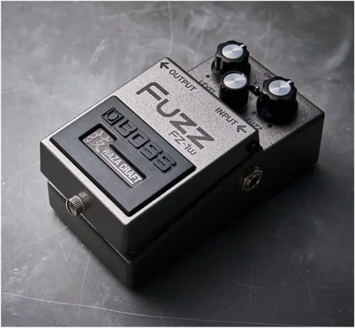 Vista 5 de BOSS FZ-1w FUZZ - Pedal de efectos de distorsión. Pedal de artesanía Waza premium todo analógico para la mejor experiencia de tono BOSS Tone. Modos