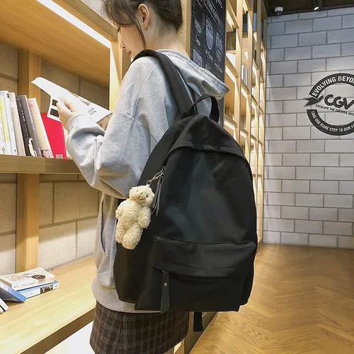 Vista 7 de CYee Cutecore - Mochila estética con colgante de oso, mochila para libros de preparación, suministros escolares, mochila de regreso a clases, Rojo
