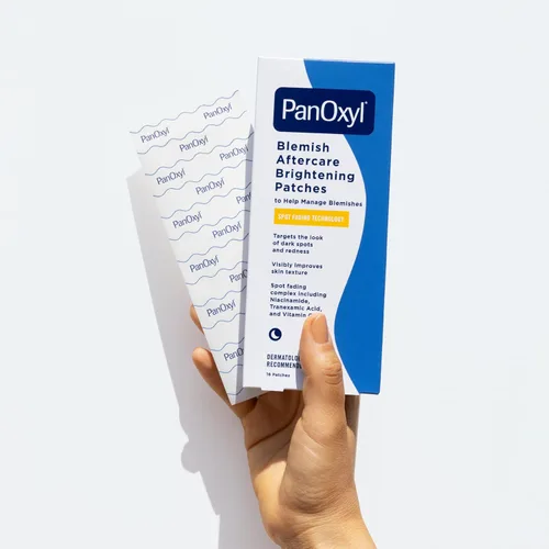 Vista 7 de PanOxyl Parches iluminadores de manchas: recomendados por dermatólogos, ayudan a desvanecer las manchas oscuras después del acné y reducen