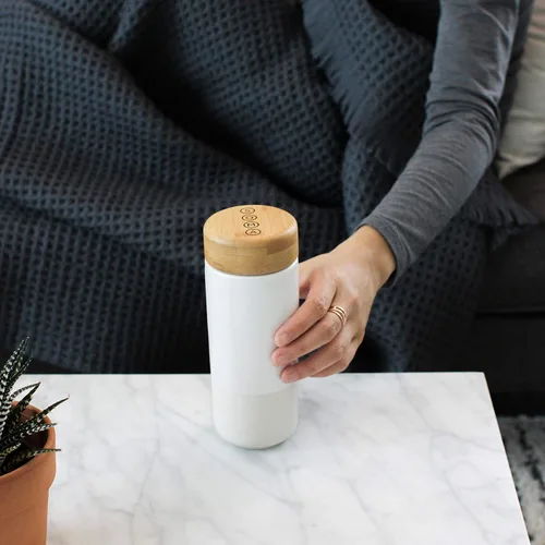 Vista 7 de SOMA Taza de cerámica aislada con tapa de bambú, perla, 12 onzas