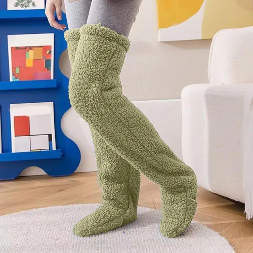 Vista 2 de Calcetines de peluche para piernas por encima de la rodilla, pantuflas de felpa mullida, medias peludas de piernas largas, calentadores de piernas
