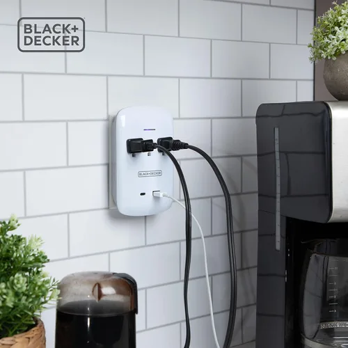 Vista 6 de BLACK+DECKER Protector contra sobretensiones de montaje en pared, 3 tomas, 2 puertos USB Carga USB-C, luz indicadora, apagado automático, diseño