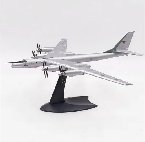 Vista 2 de Tu-95 Bear Strategic 1/200 Diecast Aircraft Model Interchange Mode