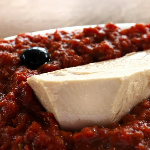 Vista 2 de Olasagasti Filete de Atún a la Siciliana, en Salsa de Tomate Seco. Comida Listo para Comer. 7.05 oz