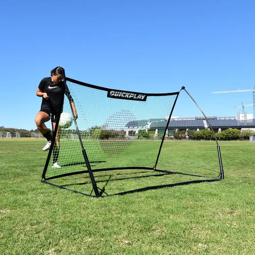 Vista 9 de QUICKPLAY Spot Target TEKKERS - Rebote de fútbol Perfecto para entrenamiento de equipo o en solitario Equipo de entrenamiento de fútbol ideal