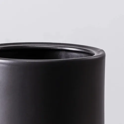 Vista 4 de Papelera decorativa de cerámica para baño (aspecto de mármol negro)