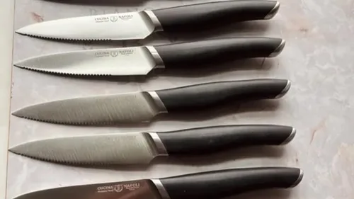 Vista 7 de Juego de cuchillos de cocina de alta calidad de 15 piezas Incluye cuchillo de chef, cuchillo de pan, cuchillo de cortar, cuchillo sankotu