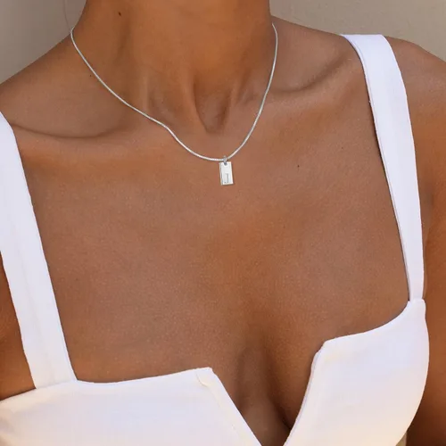 Vista 2 de SELFROSE Collares con iniciales para mujer, delicado collar con letra de oro de 14 quilates, chapado en oro de 14 quilates, collar con inicial