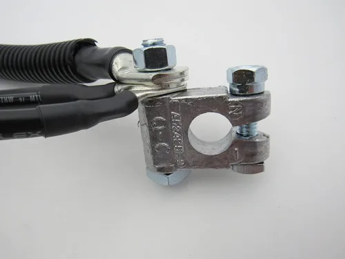 Vista 2 de Kit Custom Battery Cables fabricado en Estados Unidos compatible con Ford F250, F350, F450 Truck Excursion 7.3L Powerstroke Diesel 1987-1997
