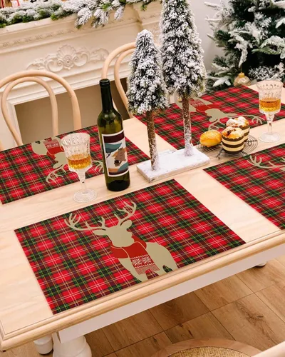 Vista 6 de Juego de 4 manteles individuales de reno de Navidad para mesa de comedor, alce de Navidad con bufanda, a cuadros de búfalo rojo, verde, duradero