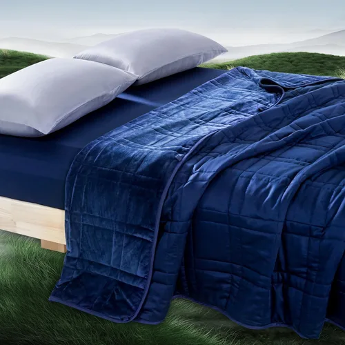 Vista 22 de OMYSTYLE Manta pesada reversible de 48x72 pulgadas y 15 libras para adultos, manta doble cara con peso de felpa corta cálida y tela Tencel fresca