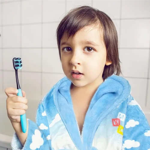 Vista 5 de Cocomelon Bata de felpa 3D JJ Playtime para niños pequeños