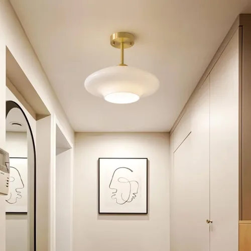 Vista 3 de Lámpara de techo de vidrio blanco moderna de montaje semiempotrado con pantalla de cúpula de globo de leche, luces de techo de mediados de siglo