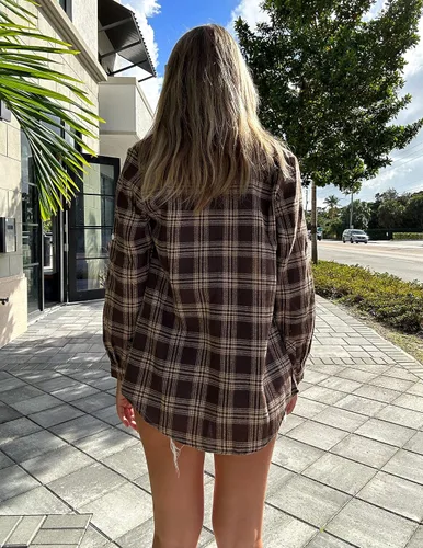 Vista 5 de HOTOUCH Camisa de franela de algodón de manga larga enrollable para mujer, ajuste clásico, con botones, con bolsillos