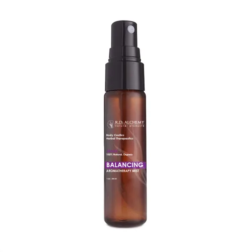 Vista 4 de RD Alchemy - Loción corporal natural y orgánica para equilibrar la menopausia - Los aceites ricos hidratan la piel seca y crepé mientras que