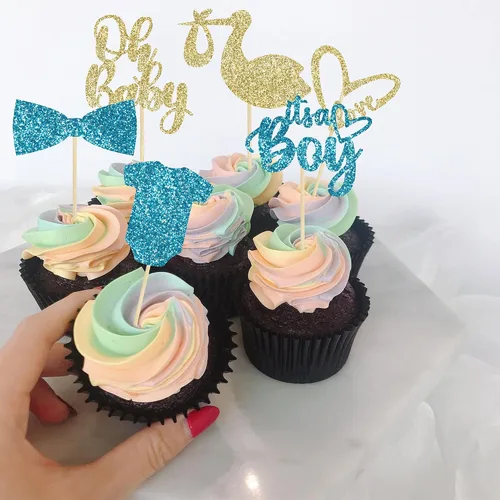 Vista 5 de Gyufise Paquete de 36 adornos para cupcakes Oh Baby ensamblados con texto en inglés "It's a Boy" con corbata, mameluco de amor, corazón, purpurina