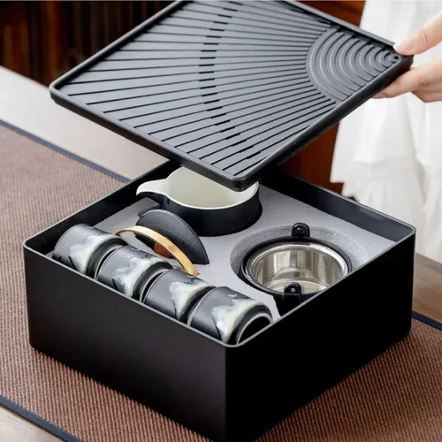 Vista 6 de Juego de té Gongfu, estilo japonés Yuan Shan, tetera de cerámica negra con infusor, 4 tazas y 1 taza de servir, paquete de viaje portátil