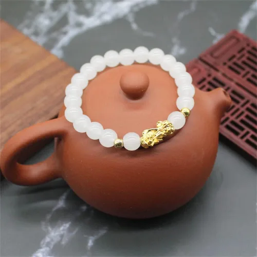 Vista 5 de Fuqimanman2020 8 pulseras de Feng Shui Pixiu Wealth Luck Jade con cuentas para mujeres y hombres, joyería tradicional china de la suerte atrae