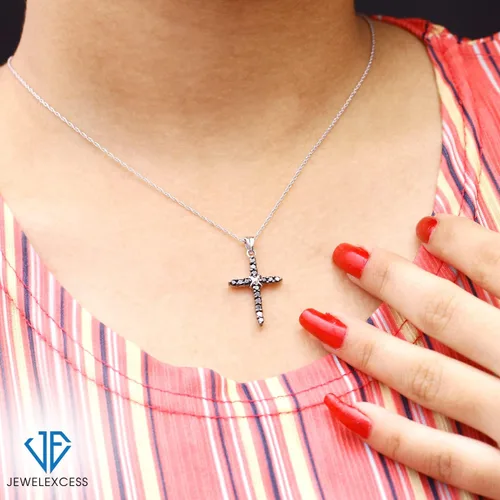 Vista 2 de JEWELEXCESS Collar con colgante de cruz de diamante de CTW de plata de ley para mujer, diamantes negros + cadena de cuerda de 18 pulgadas incluida