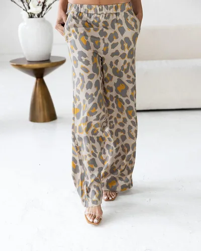 Vista 3 de The Drop Pantalón con estampado de guepardo crema irlandesa para mujer por victoriouslogan