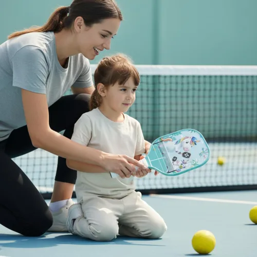 Vista 5 de Kryndavox - Paletas de pickleball para niños, ligeras de tamaño infantil para niños y niñas, juego deportivo apto para principiantes, grandes