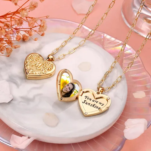 Vista 6 de Collares con medallón para mujeres y niñas, chapados en oro de 14 quilates, collares con inicial de corazón de girasol que sostiene imágenes You are