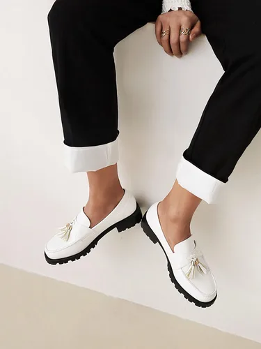 Vista 3 de Mocasines gruesos de charol con borla para mujer, estilo casual, sin cordones, con plataforma