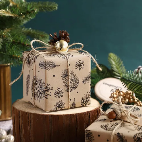 Vista 3 de RUSPEPA - Papel para envolver regalos de Navidad, rollo jumbo de papel kraft - Diseño de piña negra para envolver regalos navideños - 30 pulgadas x