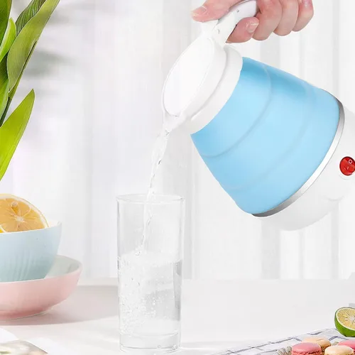 Vista 2 de Hervidor eléctrico plegable de viaje de 20.3 fl oz, hervidor eléctrico de silicona de grado alimenticio, hervidor eléctrico pequeño agua de Azul